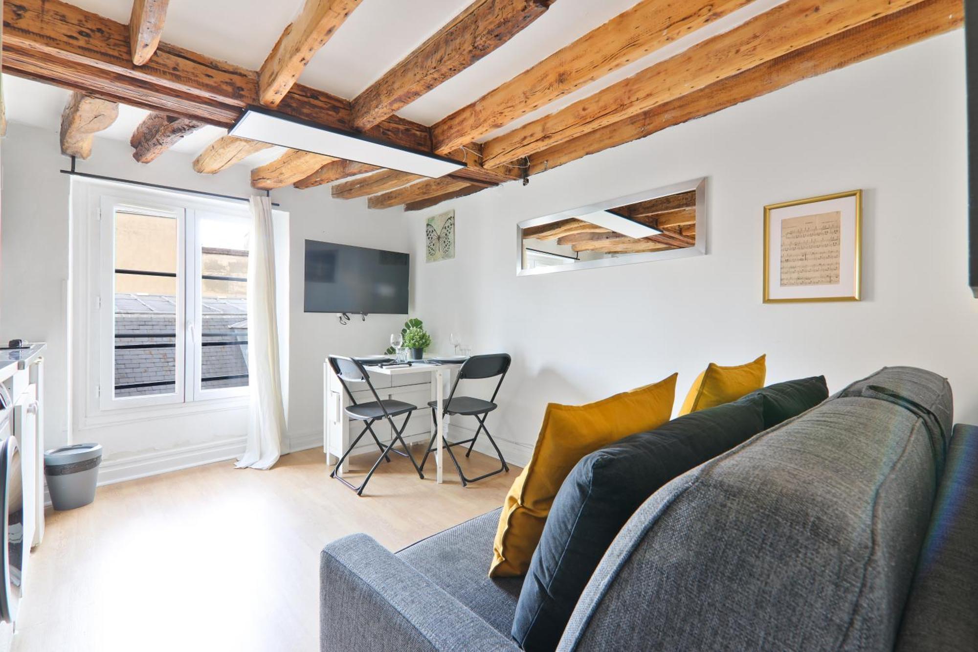 Appartement Quartier Saint-michel Notre-dame 4 Free Netflix